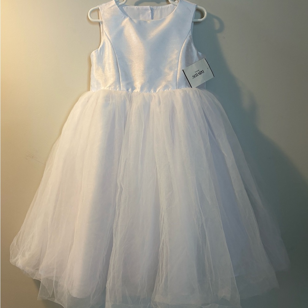 NWT David’s Bridal Girls’ Dress – Size 6